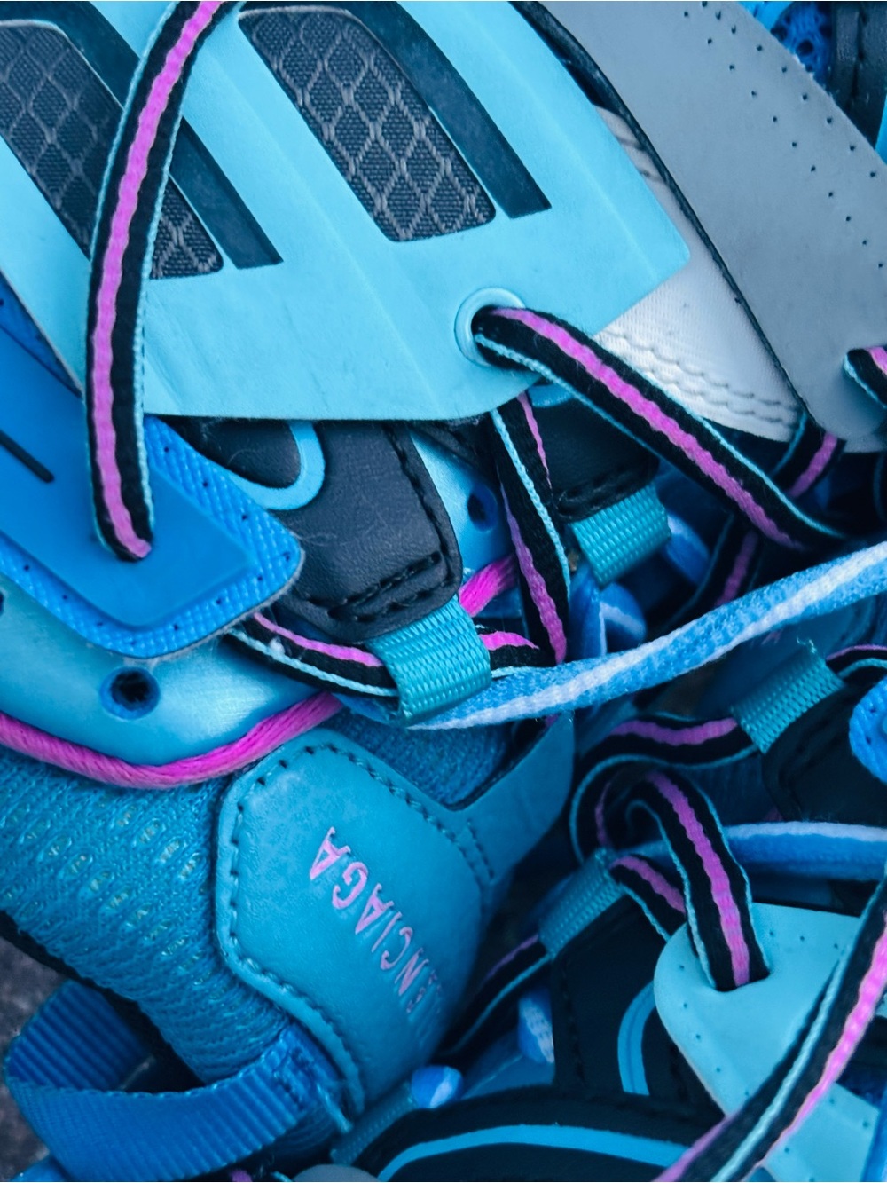Balenciaga Turquoise & Navy Runner Sneakers - Picture 5 of 7